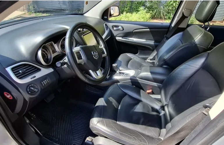 Dodge Journey RT 3.6 V6 - Foto #3