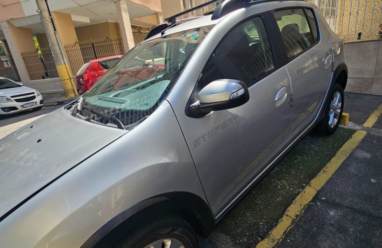 Renault Sandero Expression 1.6 8V (Flex) - Foto #5