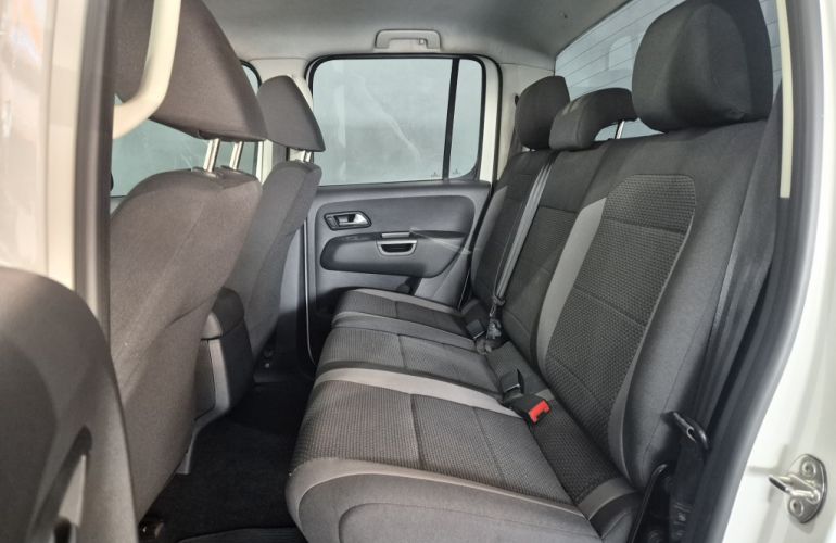 Volkswagen Amarok 3.0 CD V6 Comfortline 4Motion (Aut) - Foto #6