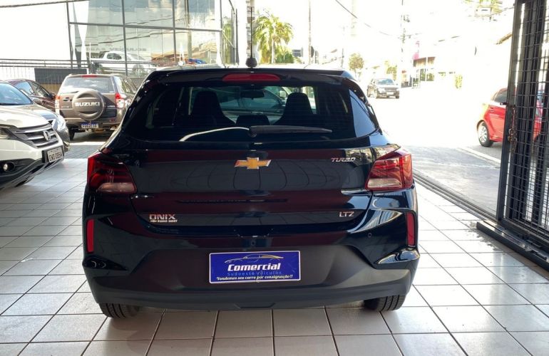 Chevrolet Onix 1.0 Turbo LTZ - Foto #10