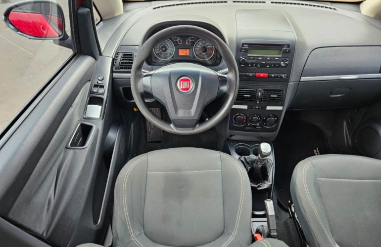 Fiat Idea Attractive 1.4 8V (Flex) - Foto #10