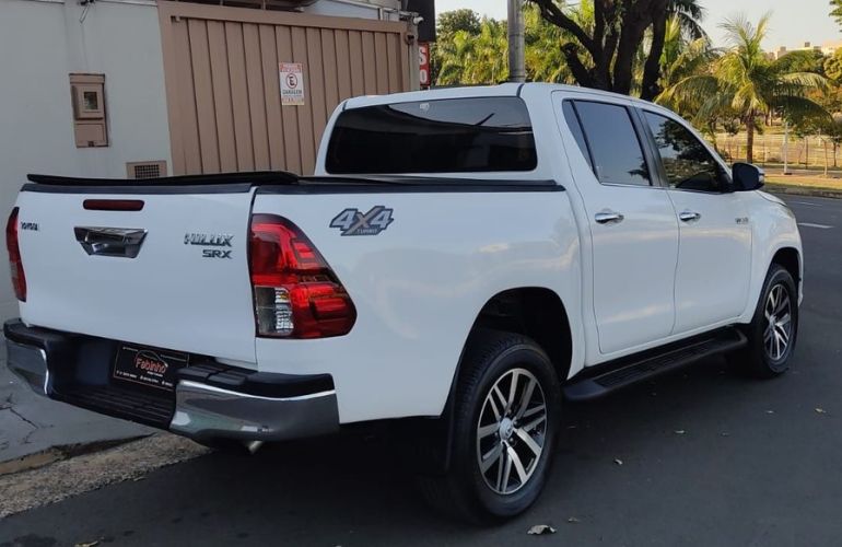 Toyota Hilux 2.7 Srv 4x2 CD 16v - Foto #3