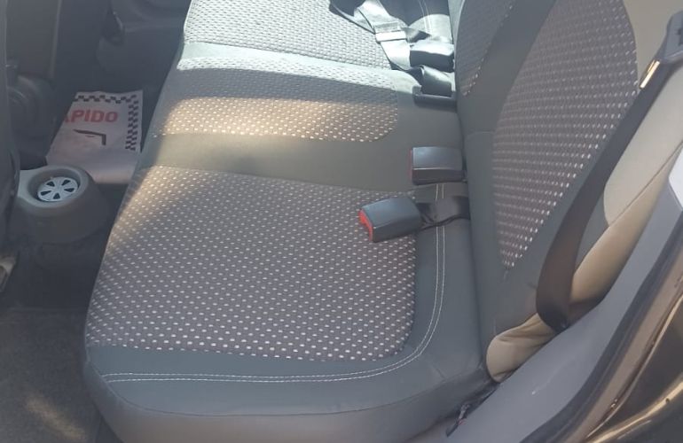 Fiat Grand Siena Essence 1.6 16V Dualogic (Flex) - Foto #2