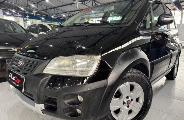 Fiat Idea 1.8 MPi Adventure Locker 8v - Foto #1
