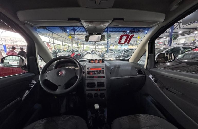 Fiat Idea 1.8 MPi Adventure Locker 8v - Foto #8
