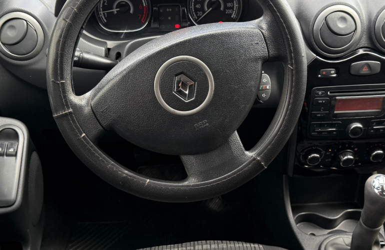 Renault Sandero Expression 1.6 8V - Foto #4