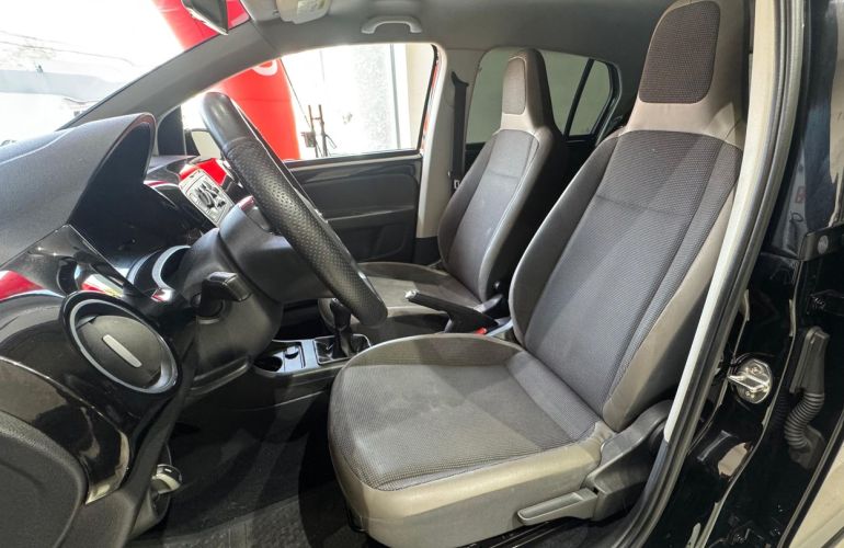 Volkswagen Up 1.0 MPi High Up 12v - Foto #6