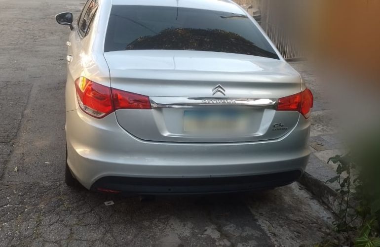 Citroën C4 Lounge Tendance 2.0i (Aut) - Foto #2