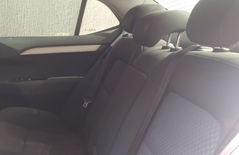 Citroën C4 Lounge Tendance 2.0i (Aut) - Foto #6