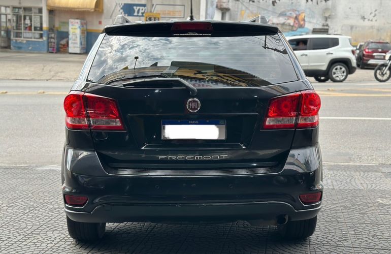 Fiat Freemont 2.4 Precision 16v - Foto #3