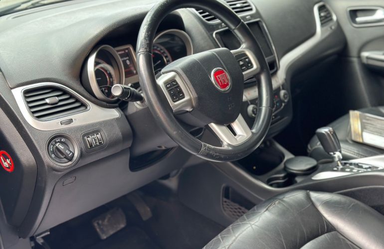 Fiat Freemont 2.4 Precision 16v - Foto #9