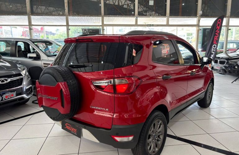 Ford Ecosport 1.6 Freestyle 16v - Foto #2
