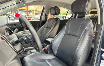 Honda City 1.5 I-vtec Hatch Touring - Foto #8