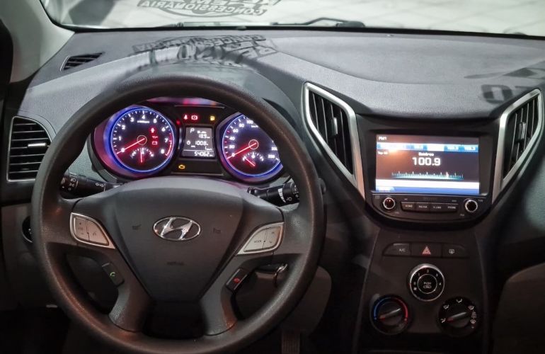 Hyundai Hb20s 1.6 Comfort Plus 16v - Foto #7
