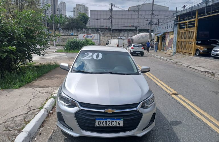 Chevrolet Onix 1.0 LT (Flex) - Foto #4
