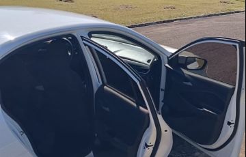 Chevrolet Onix Plus 1.0 Turbo LTZ (Aut) - Foto #2
