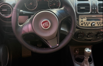 Fiat Siena Attractive 1.4 8V (Flex) - Foto #4