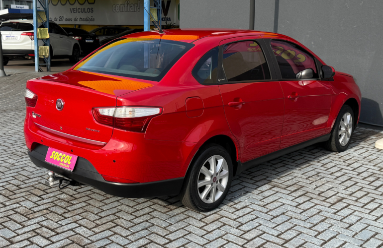 Fiat Siena Attractive 1.4 8V (Flex) - Foto #10