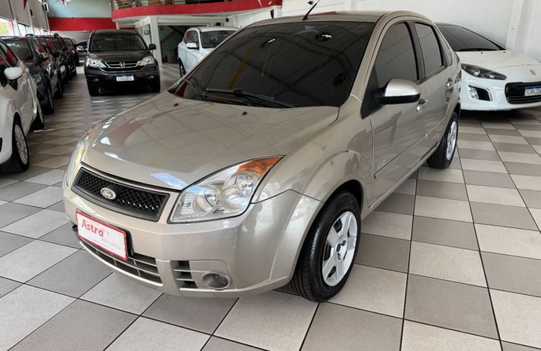 Ford Fiesta Sedan 1.6 (Flex) - Foto #3
