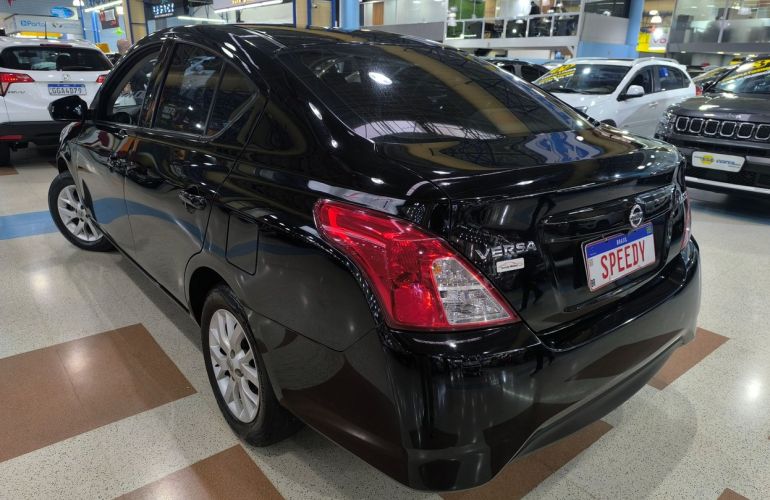 Nissan Versa 1.6 16V SV - Foto #5