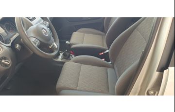 Volkswagen Fox 1.6 8V (Flex) - Foto #7