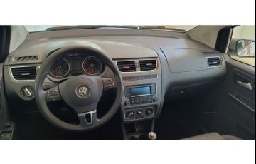 Volkswagen Fox 1.6 8V (Flex) - Foto #8