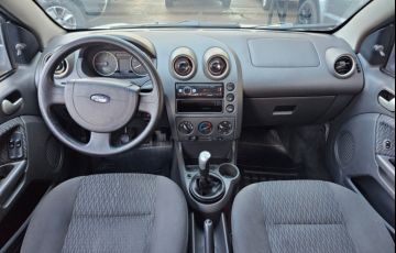 Ford Fiesta Sedan 1.6 Rocam (Flex) - Foto #2
