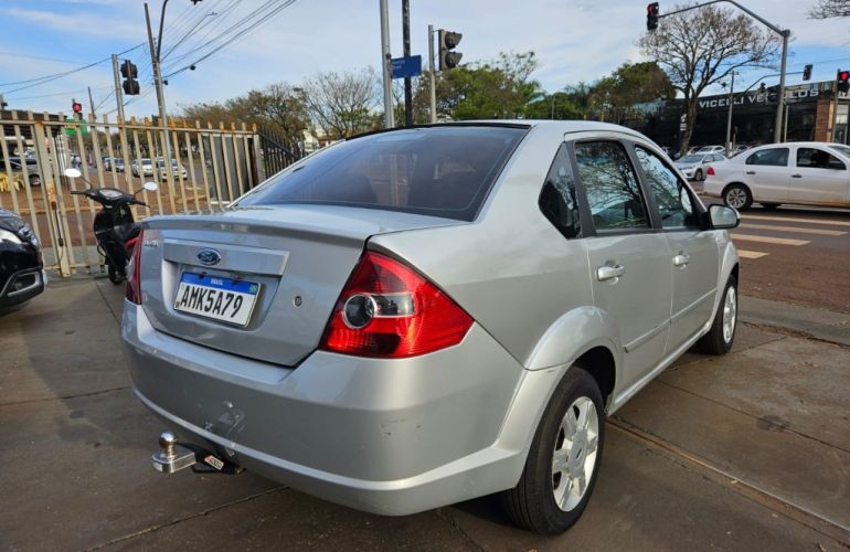 Ford Fiesta Sedan 1.6 Rocam (Flex) - Foto #5