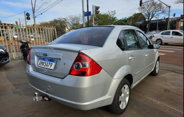 Ford Fiesta Sedan 1.6 Rocam (Flex) - Foto #5