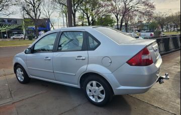 Ford Fiesta Sedan 1.6 Rocam (Flex) - Foto #9