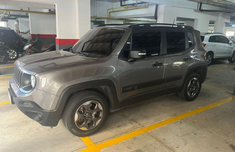 Jeep Renegade 1.8 (Aut) - Foto #5