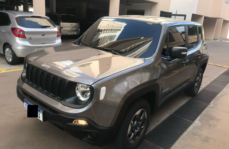 Jeep Renegade 1.8 (Aut) - Foto #10