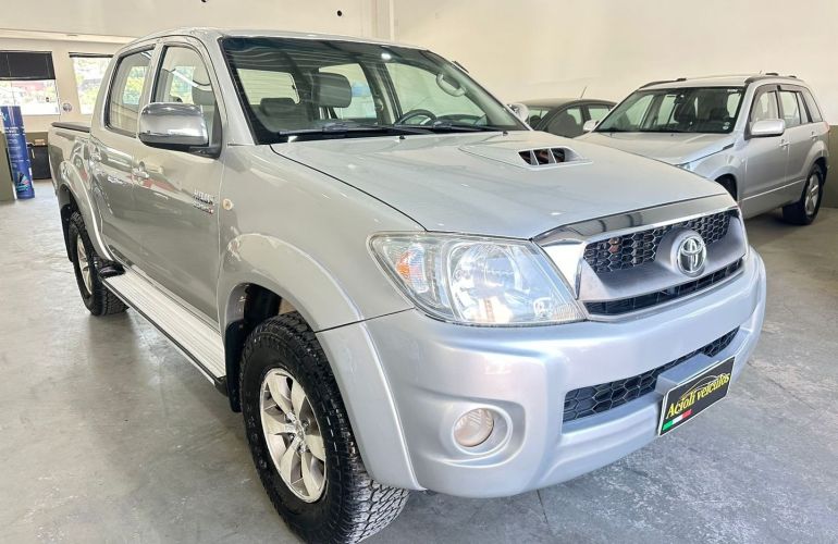 Toyota Hilux 3.0 Srv 4x4 CD 16V Turbo Intercooler Diesel 4p Automático - Foto #2