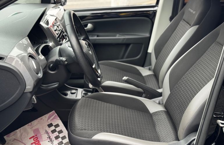 Volkswagen Cross Up 1.0 TSi 12v - Foto #5