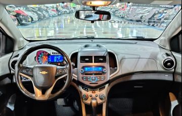 Chevrolet Sonic 1.6 LTZ Sedan 16v - Foto #9