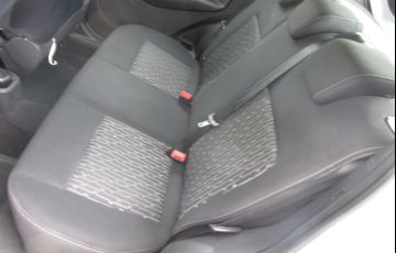 Ford Ka 1.0 SE Plus (Flex) - Foto #2
