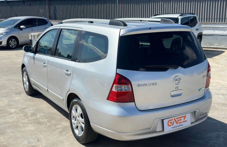 Nissan Grand Livina 1.8 SL 16v - Foto #2