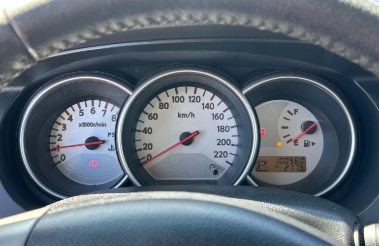Nissan Grand Livina 1.8 SL 16v - Foto #5