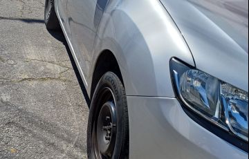 Renault Sandero Authentique 1.0 12V SCe (Flex) - Foto #6