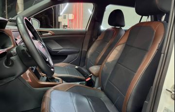 Volkswagen T-cross 1.0 200 TSi Total Comfortline - Foto #9