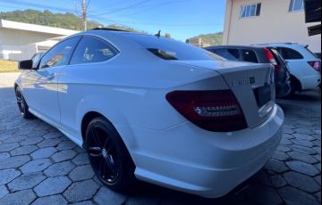Mercedes-Benz C 180 Touring 1.6 CGI Turbo - Foto #2