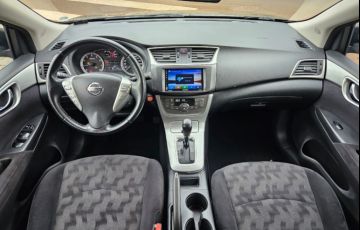 Nissan Sentra 2.0 16V - Foto #5