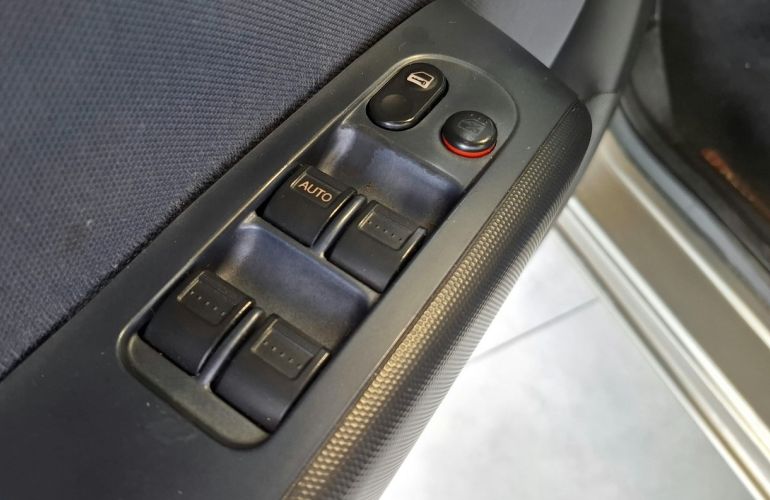 Honda Fit 1.4 LX 16v - Foto #8
