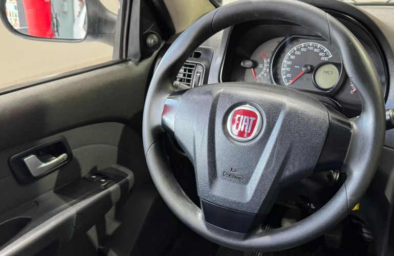 Fiat Strada 1.4 MPi Working CS 8v - Foto #9
