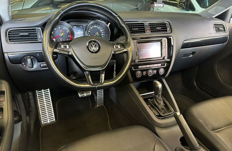 Volkswagen Jetta 2.0 TSi Highline 211cv - Foto #7
