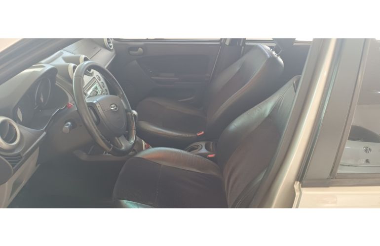 Ford Fiesta Hatch Class 1.6 (Flex) - Foto #6
