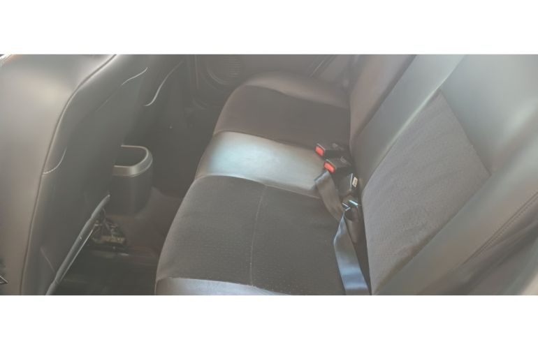 Ford Fiesta Hatch Class 1.6 (Flex) - Foto #8