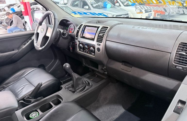 Nissan Frontier 2.5 SV Attack 4x2 CD Turbo Eletronic - Foto #8