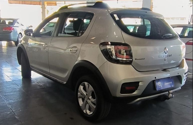 Renault Sandero 1.6 16V Sce Stepway Dynamique Easy-r - Foto #5