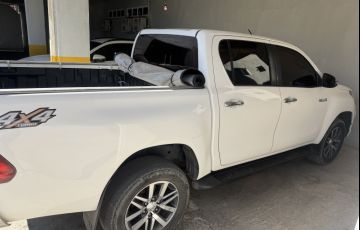 Toyota Hilux 2.8 TDI CD SRV 4x4 (Aut) - Foto #4